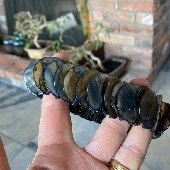 Lot of 3 BOHO/HIPPY Bracelets, 2 Beaded Cuffs and 1 Slip-On Elasticized (Shell). - Picture 6 of 6